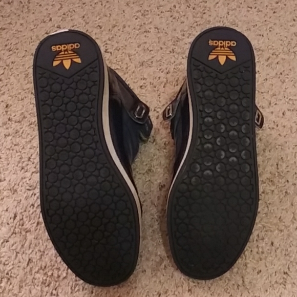 Adidas - Picture 5 of 5